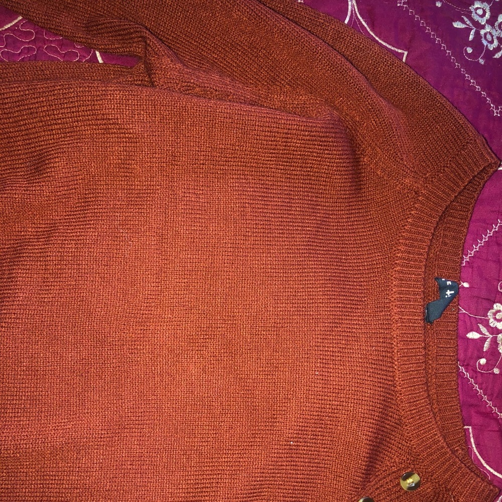 Sweater! - Picture 2 of 4